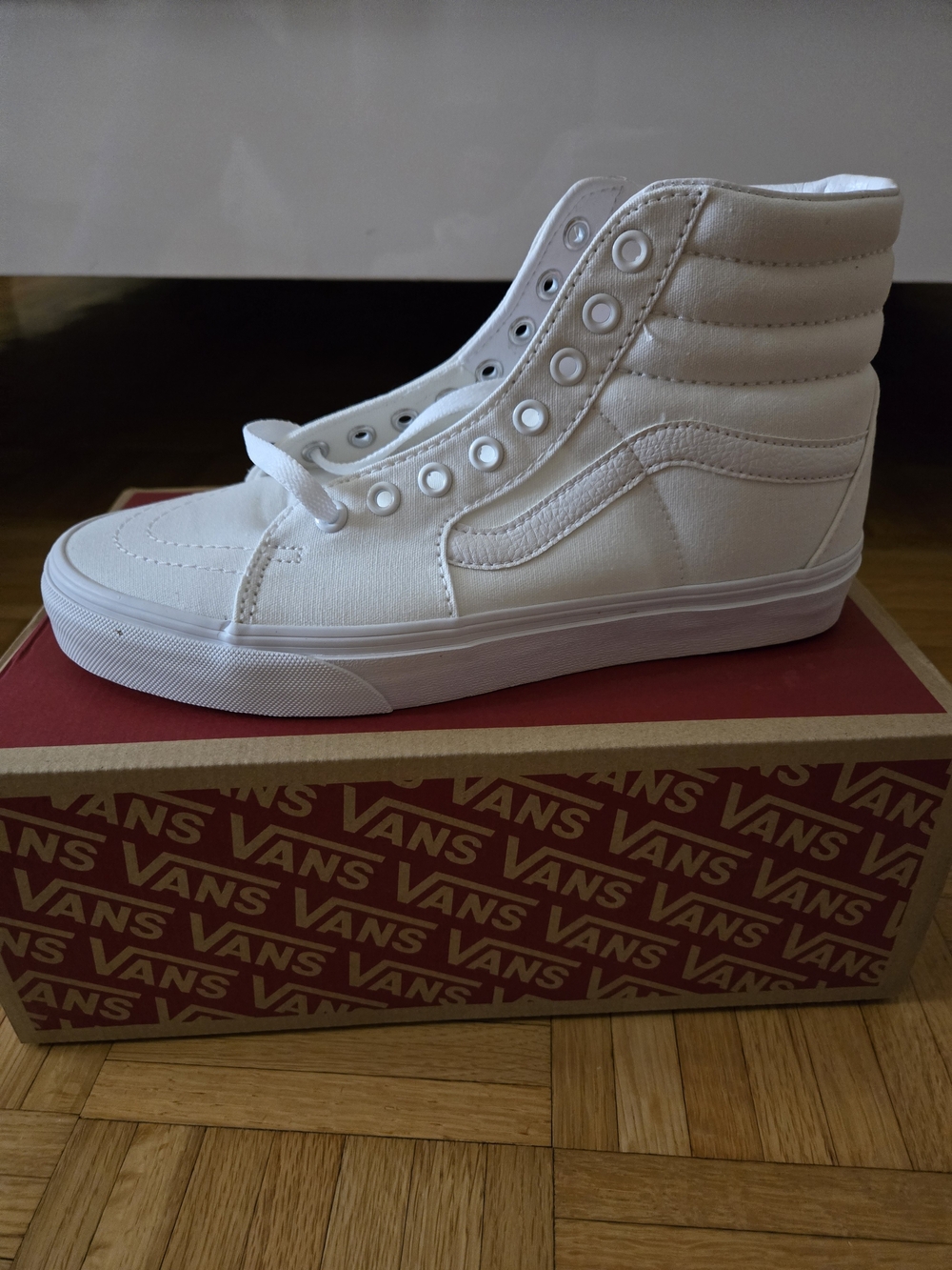 Brand New Never Been Worn Vans Sk8-Hi Platform White High-Top Sneakers